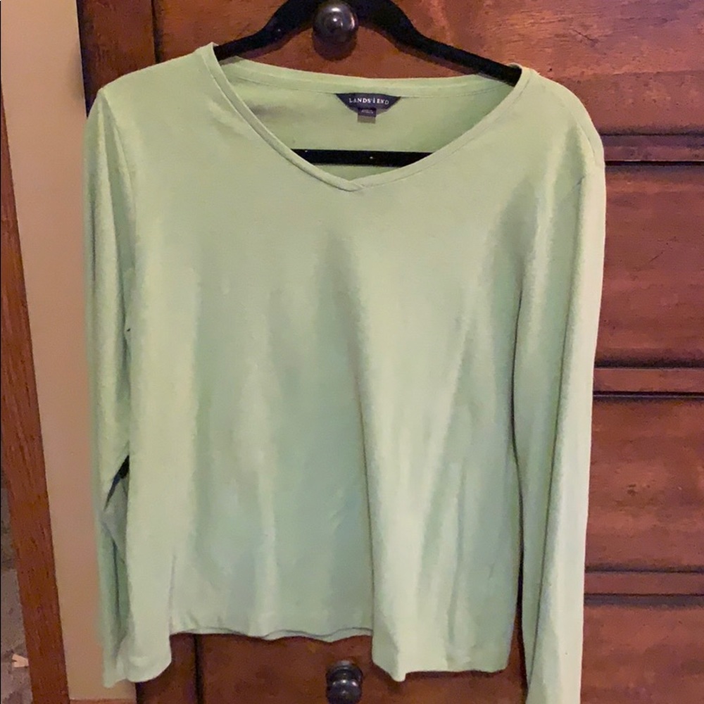 Lands End light green vneck long sleeve tee.